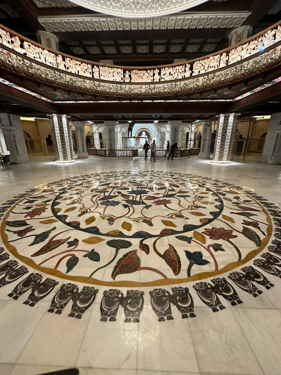 Interior circular pattern